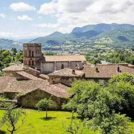 アパート 3 Etoiles - Eecfga