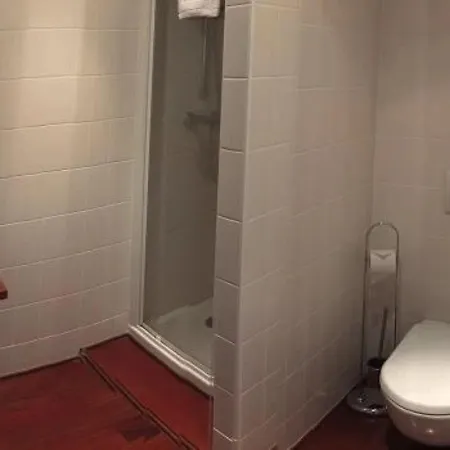 3 Etoiles - Eecfga アパート *