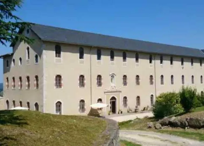 3 Etoiles - Eecfga Апартаменты