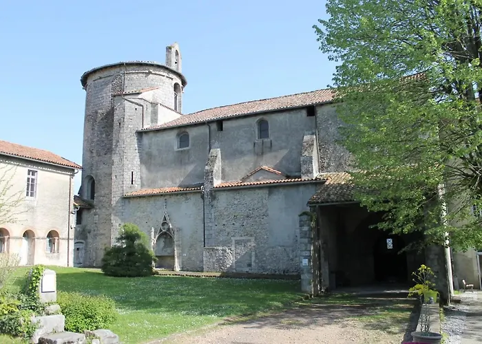 3 Etoiles - Eecfga Апартаменты