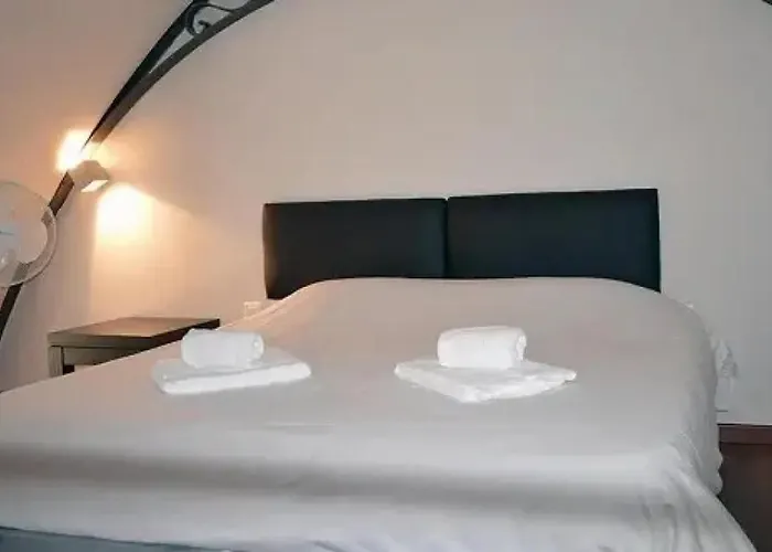 Апартаменты 3 Etoiles - Eecfga