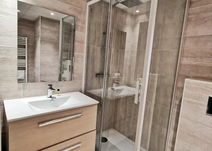 3 Etoiles - Eecfga Апартаменты